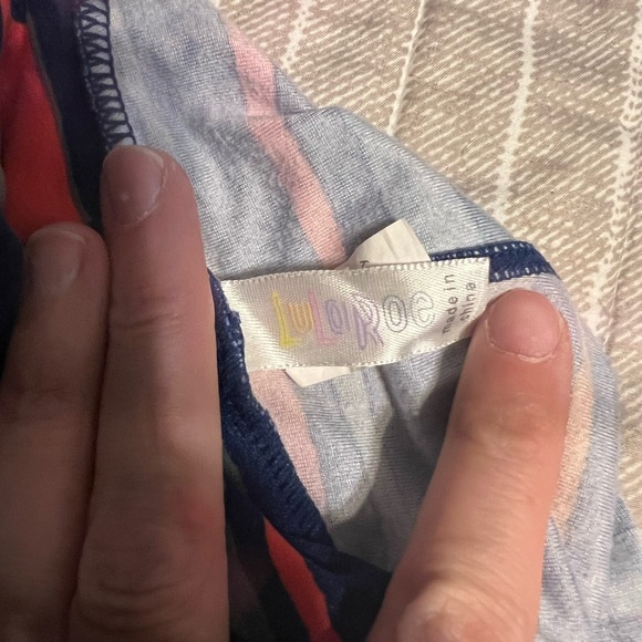 LulaRoe Leggings- Tall and Curvy - Picture 2 of 3